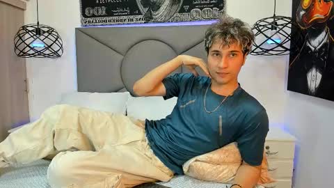 Buddy Whitte online show from October 23, 12:30 pm