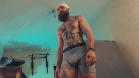 Snapshot of bulatov_x chatting on December 19, 6:01 am Dmitriy online show from December 19, 6:01 am