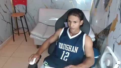 bull_cam online show from January 18, 4:31 pm