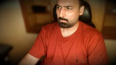 Hairy Arabian online show from October 3, 4:50 am