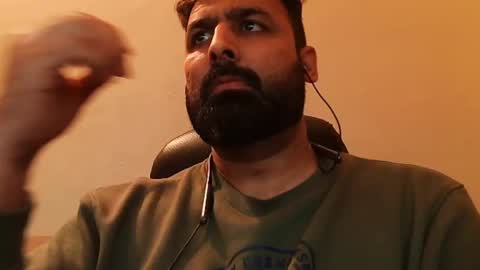 Hairy Arabian online show from January 12, 4:18 pm