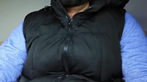 Hairy Arabian online show from December 3, 4:50 pm