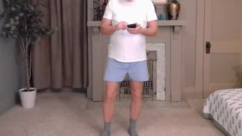 Miles online show from January 26, 11:39 am