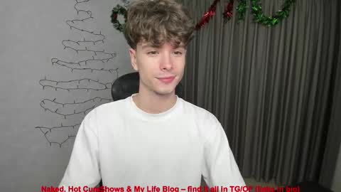 Hey I am Calvin  online show from December 13, 7:53 pm