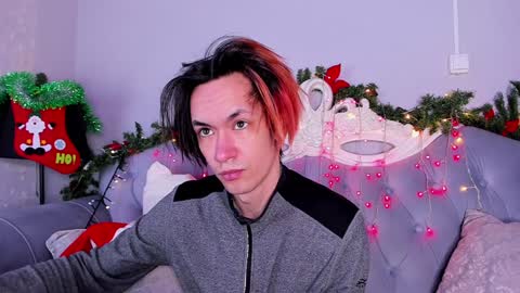 Calvin Owens online show from December 25, 8:40 am