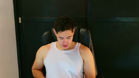 camara110 online show from January 22, 7:13 pm