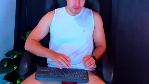 camara110 online show from January 4, 11:06 pm