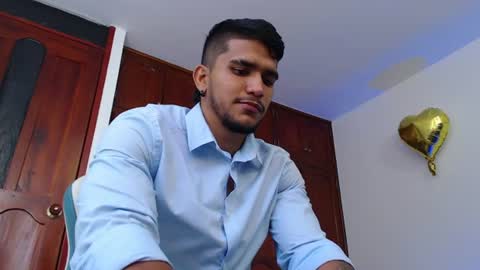 camilo_contre21 online show from June 12, 7:22 pm