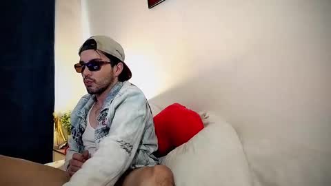 camilo online show from March 11, 7:03 pm