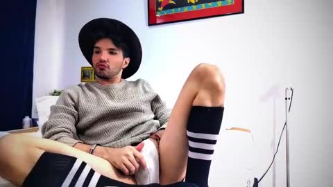 camilo online show from February 9, 8:13 pm