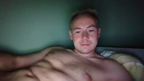 candy_boy_xoxo online show from July 15, 10:05 pm