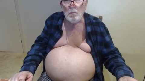 capt5105 online show from March 10, 1:12 am