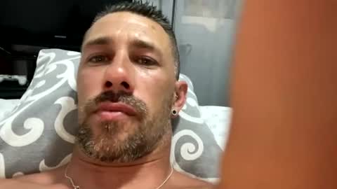 carlosrm440882 online show from June 20, 12:04 am