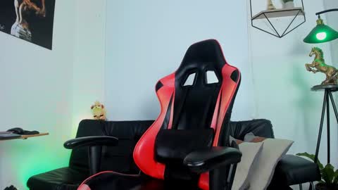 Matheo Brown online show from January 25, 10:39 pm