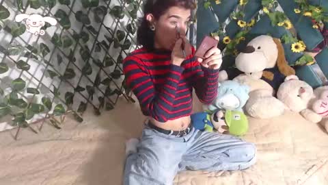 Snapshot of charly_evans60 chatting on March 11, 11:37 pm charly_evans60 online show from March 11, 11:37 pm