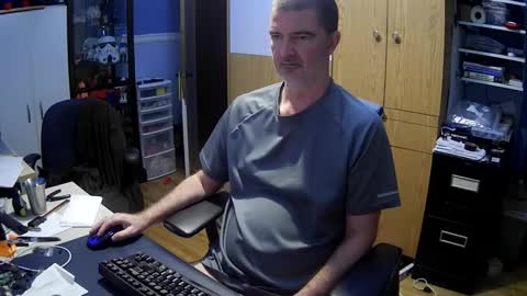 wanaBeYourToy online show from December 19, 1:08 pm