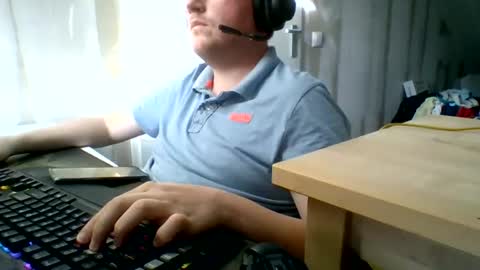 Gingerboy online show from June 22, 5:50 pm