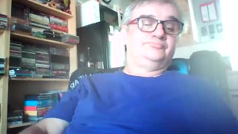 lee online show from July 15, 12:45 pm