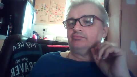lee online show from July 1, 10:27 am