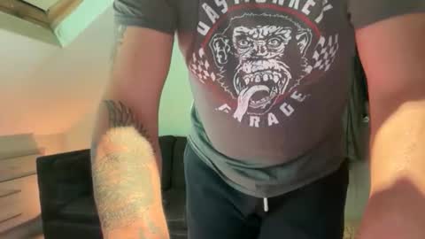 Cheekylondon online show from October 29, 10:34 pm