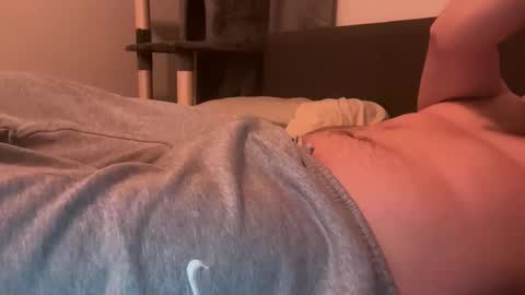 ChillGuyAVGsize online show from December 18, 3:35 am