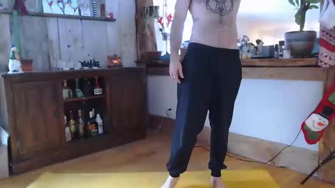 Chocobear89 online show from January 13, 1:17 pm