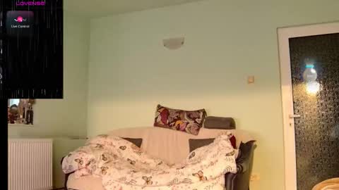 choose79 online show from December 18, 2:46 pm