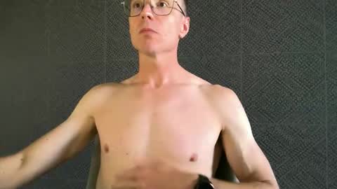 Snapshot of chouffie_81 chatting on September 23, 11:53 am Chouffie online show from September 23, 11:53 am