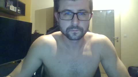 chris_cum4u online show from December 26, 6:33 pm
