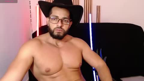 cris         Twitter magnum101010 insta magnumc20 online show from June 17, 8:43 pm