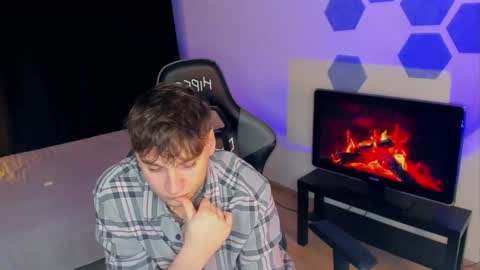 Chris Tyson online show from February 14, 10:26 pm