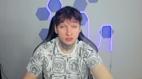 Chris Tyson online show from December 9, 11:04 am