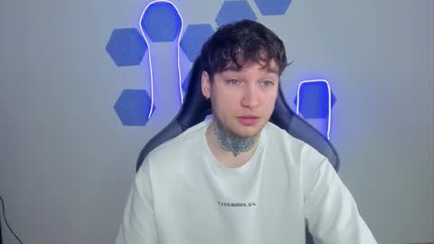 Chris Tyson online show from December 13, 9:58 am