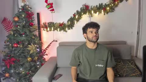 Im Chirs IM MODEL INDEPENDT online show from December 9, 3:07 am