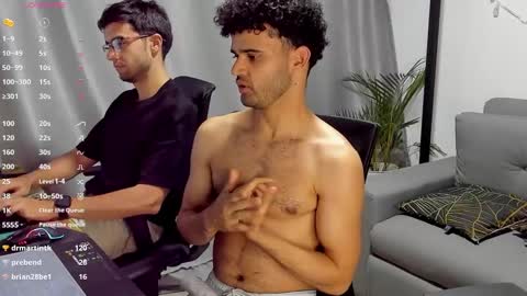 Im Chirs IM MODEL INDEPENDT online show from March 2, 1:37 am