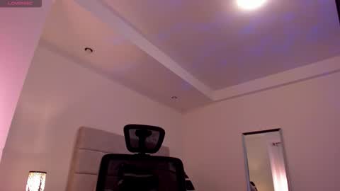 chrismorgan24 online show from January 10, 12:38 am