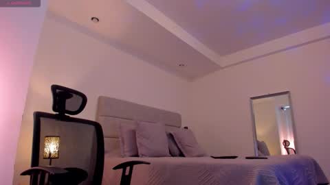 chrismorgan24 online show from February 21, 9:05 pm