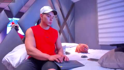 chrismorgan24 online show from October 4, 2:27 am