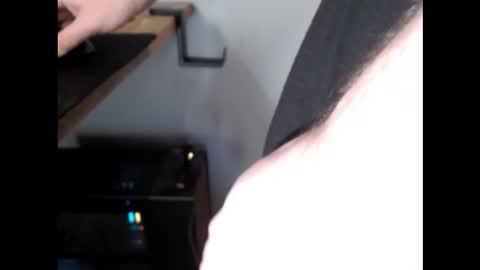 Snapshot of christianmdk chatting on November 1, 8:40 am Chris online show from November 1, 8:40 am