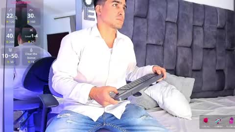 christopher online show from April 16, 10:23 pm