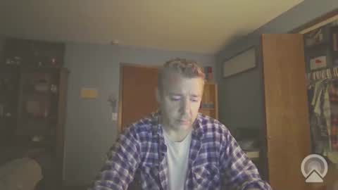 chrisw8121 online show from April 8, 2:56 am