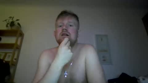 ciasnsyrize1996 online show from February 25, 9:49 pm