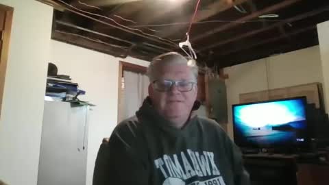 cjohns3501 online show from April 1, 4:48 pm