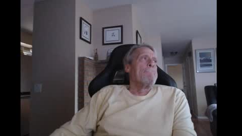 cjscout online show from October 15, 11:45 pm