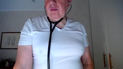 clacock online show from April 14, 9:42 am