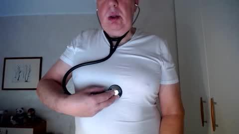 clacock online show from April 27, 9:17 am