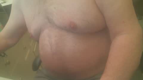 Snapshot of clouds8888 chatting on October 10, 11:26 am clouds8888 online show from October 10, 11:26 am