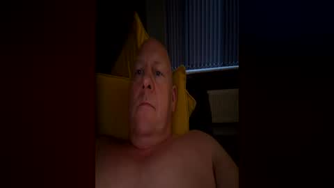 col4nows online show from June 13, 8:51 pm