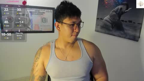 coltonmassif_ online show from October 28, 10:34 pm