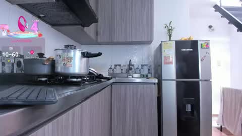 Damian and Daniel online show from February 18, 3:20 pm